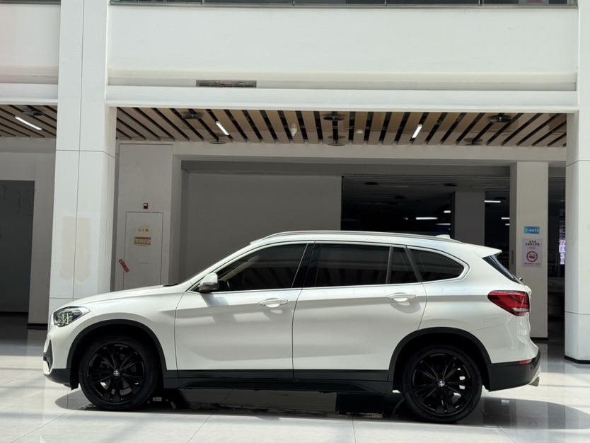 BMW X1 2021 car image #8