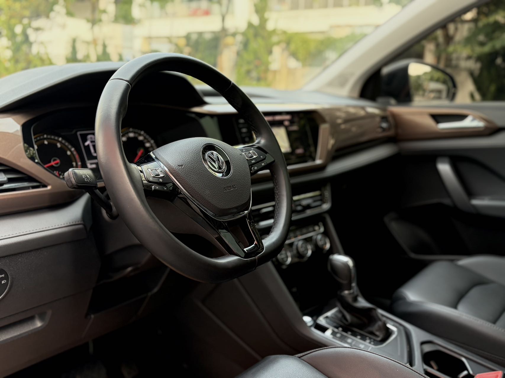 Volkswagen Tharu 2020 car image #8