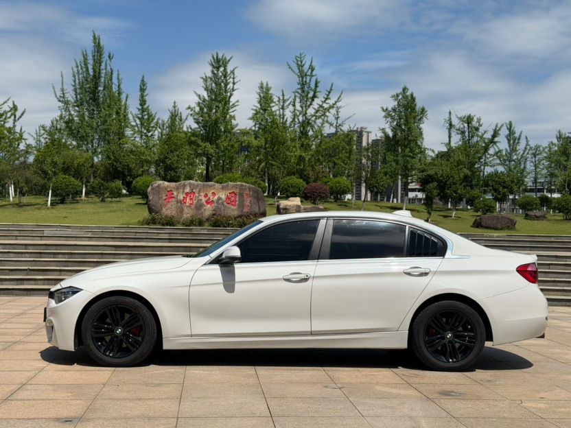 BMW 3 Series 2017 #8 BMW 3 Series 2017 car image #8
