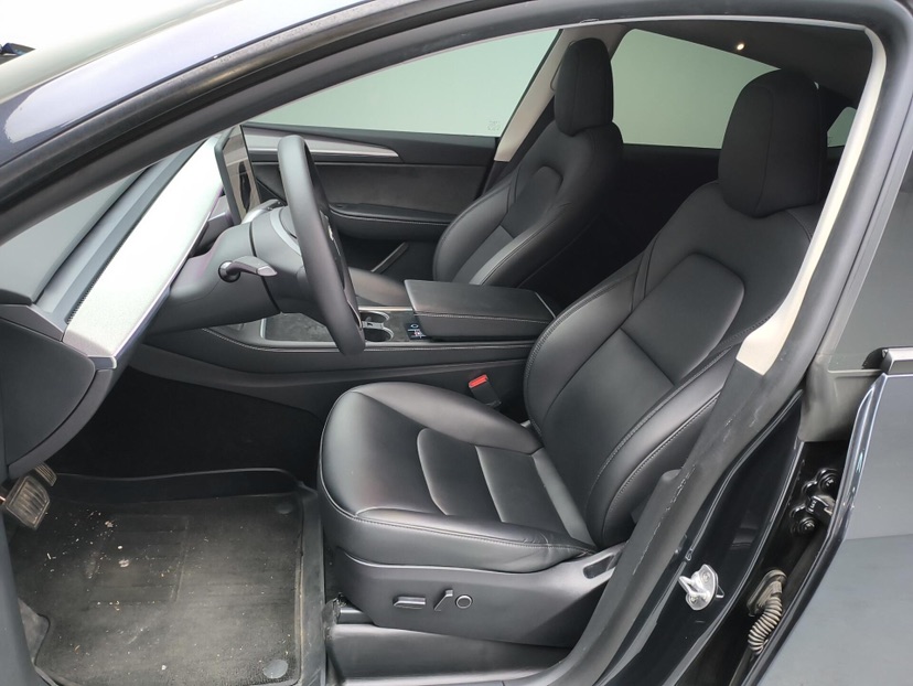 Tesla Model Y 2024 #4 Tesla Model Y 2024 car image #4