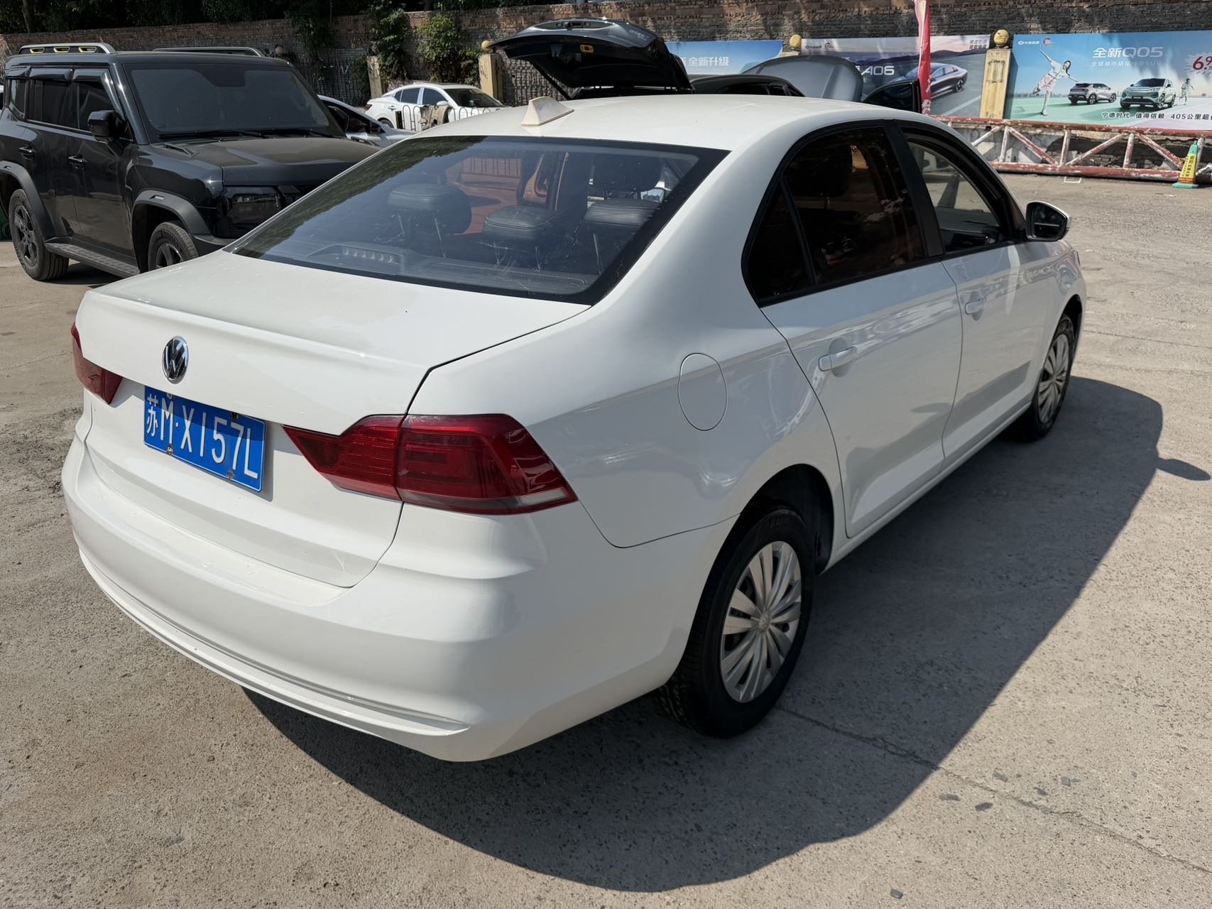Volkswagen Santana 2018 car image #5