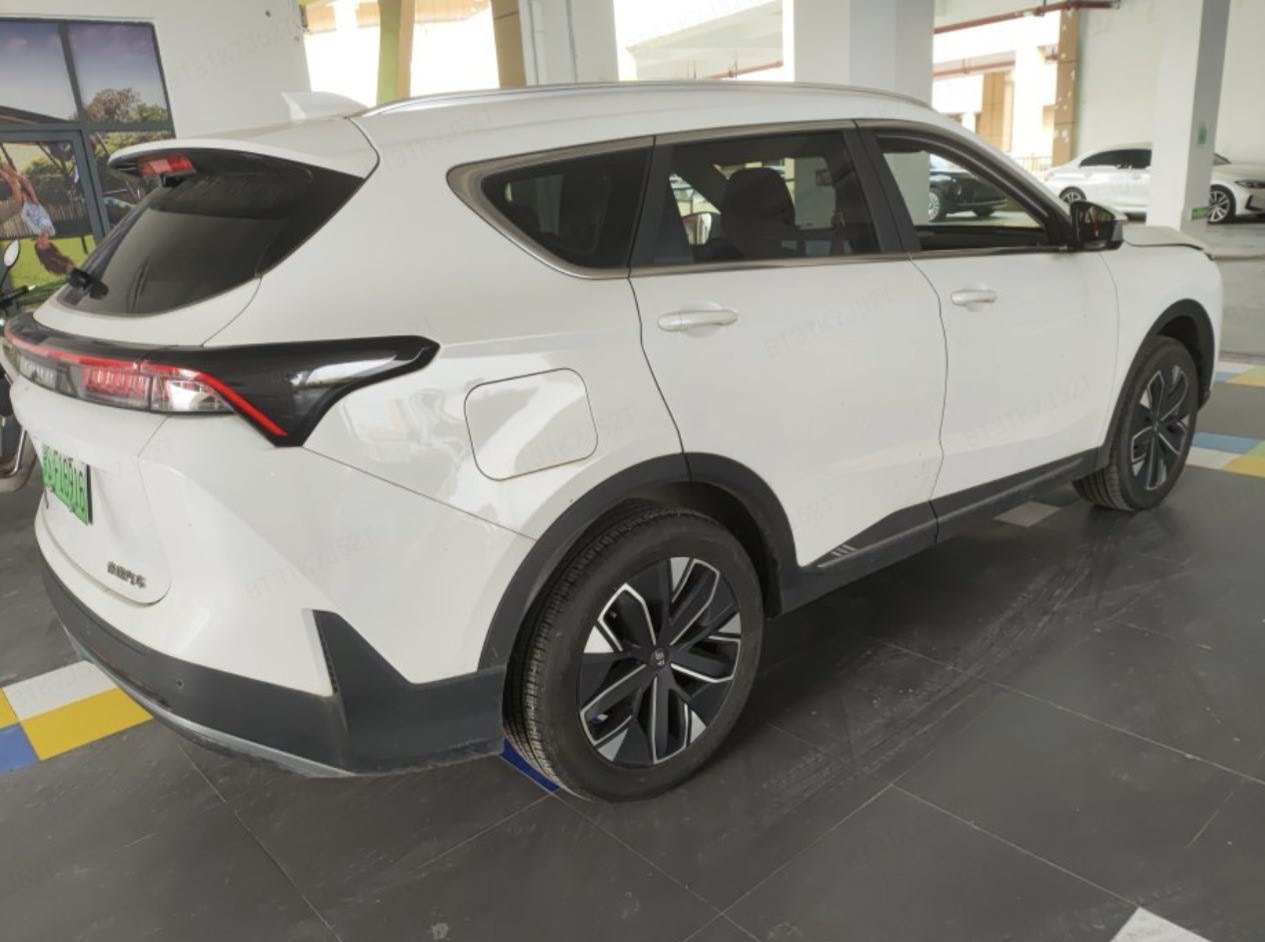 Jetour X70 PLUS C-DM 2025 car image #3