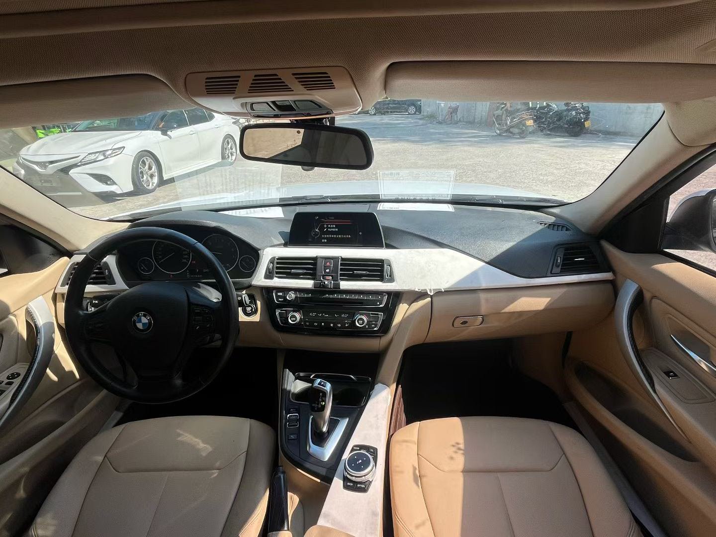 BMW 3 Series 2016 car image #8
