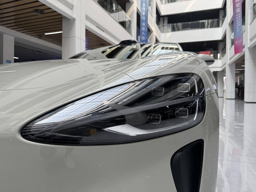 MI SU7 2024 car image #16