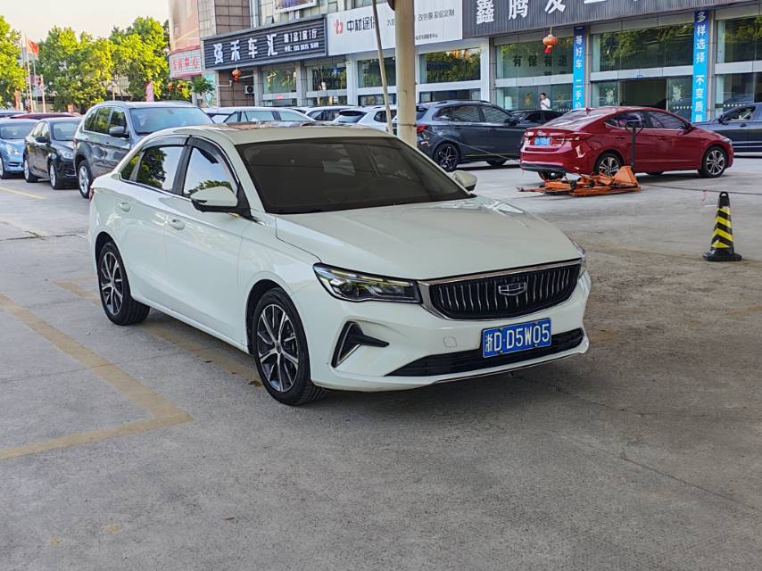 GEELY Emgrand 2022 car image #2