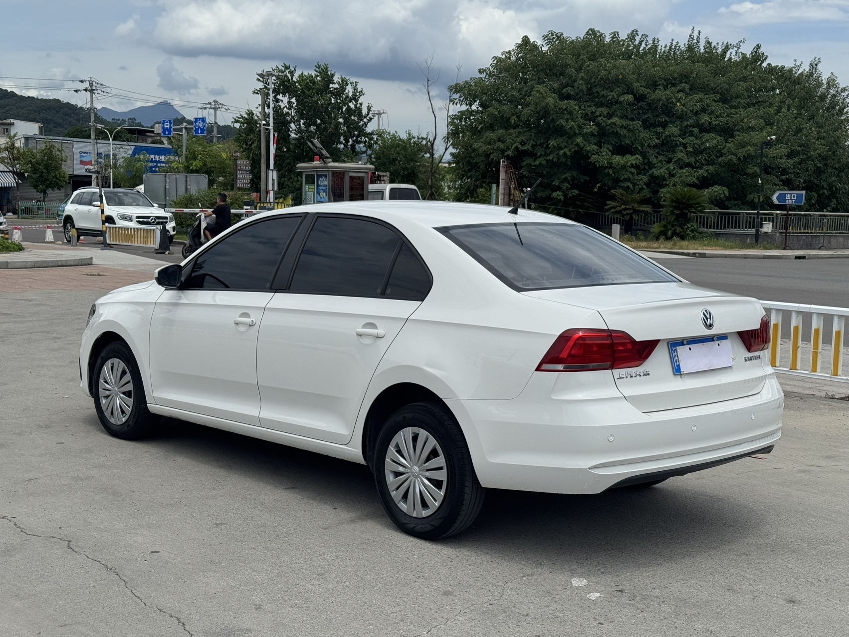 Volkswagen Santana 2022 car image #5