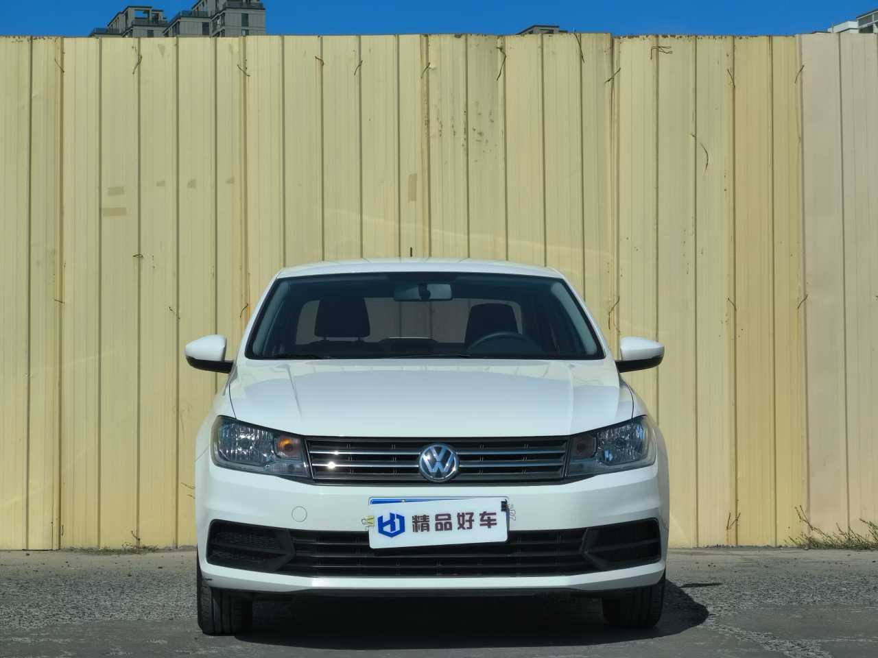 Volkswagen Santana 2019 car image #2