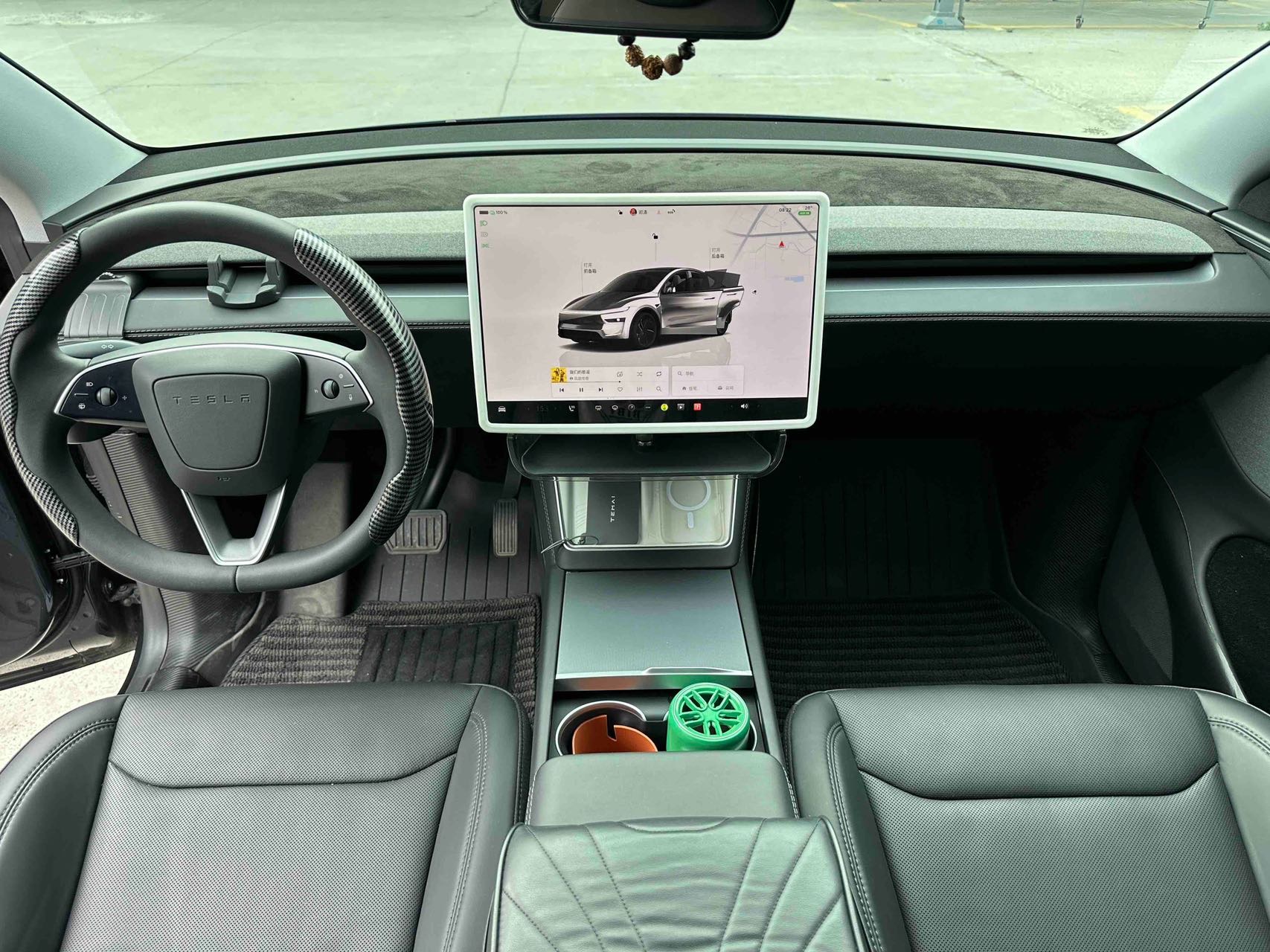 Tesla Model Y 2025 #6 Tesla Model Y 2025 car image #6