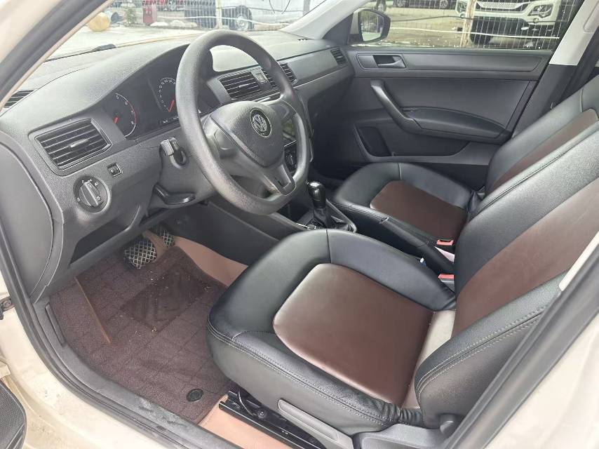 Volkswagen Santana 2016 car image #4
