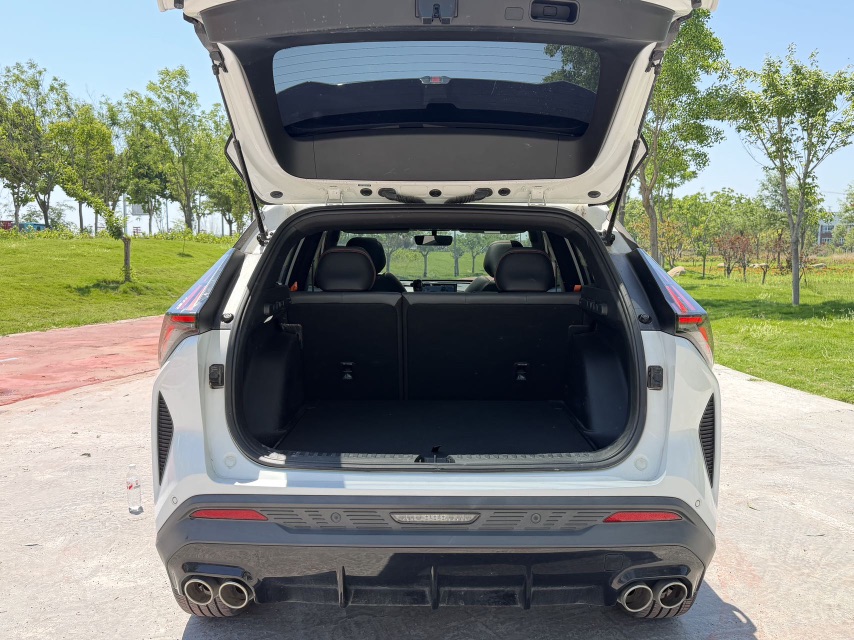 GEELY Boyue 2023 car image #11