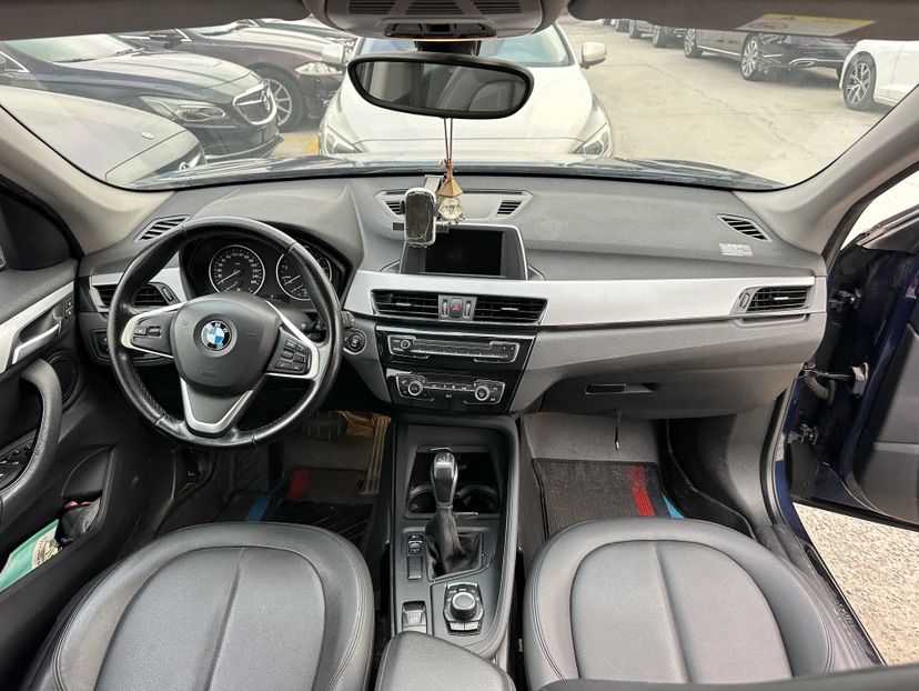BMW X1 2017 #8 BMW X1 2017 car image #8
