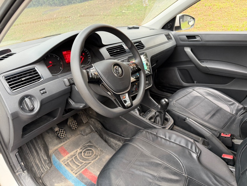 Volkswagen Santana 2023 car image #3