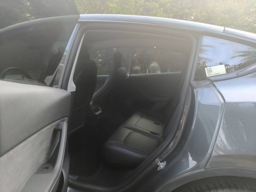Tesla Model Y 2021 #8 Tesla Model Y 2021 car image #8