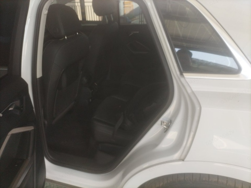 Audi Q3 2022 صورة سيارة #5