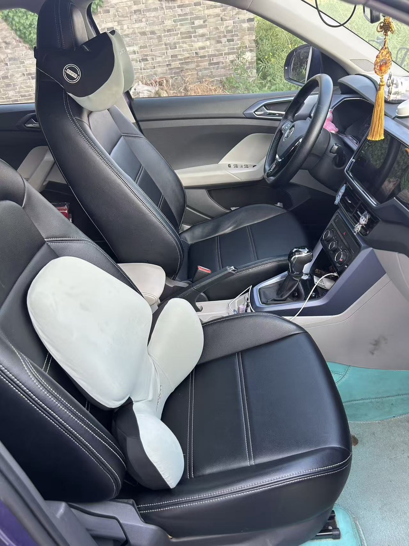 Volkswagen T-Cross 2021 immagine di auto #5