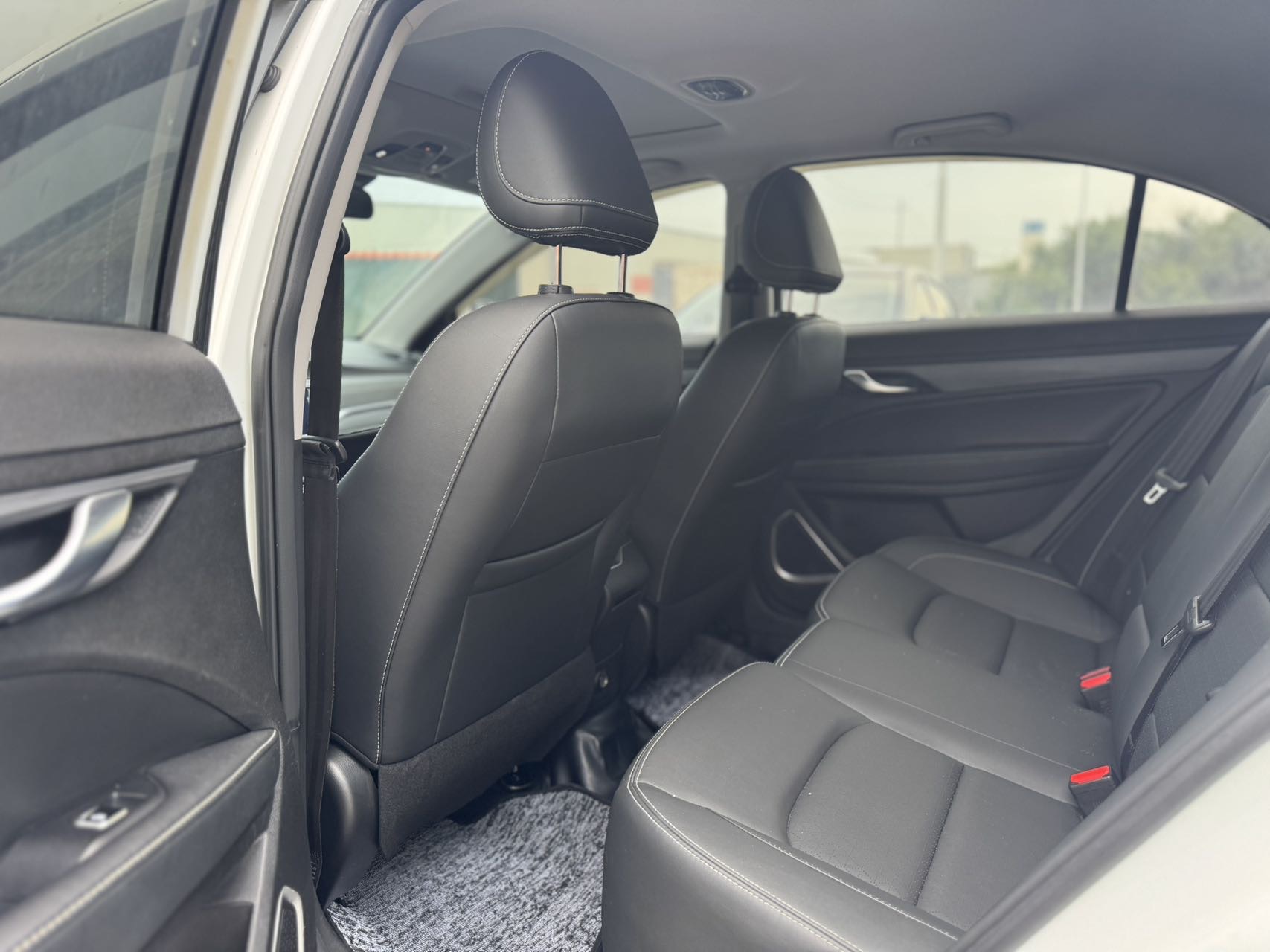 GEELY Emgrand 2021 #6 GEELY Emgrand 2021 car image #6
