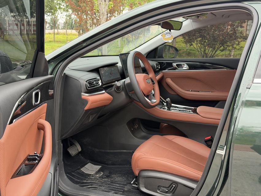 GEELY Emgrand 2025 #7 GEELY Emgrand 2025 car image #7