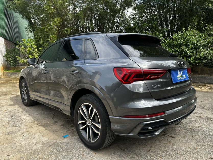 Audi Q3 2020 car image #4
