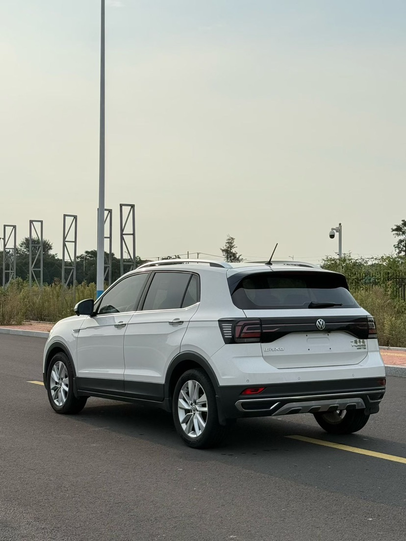 Volkswagen T-Cross 2020 #4 Volkswagen T-Cross 2020 car image #4