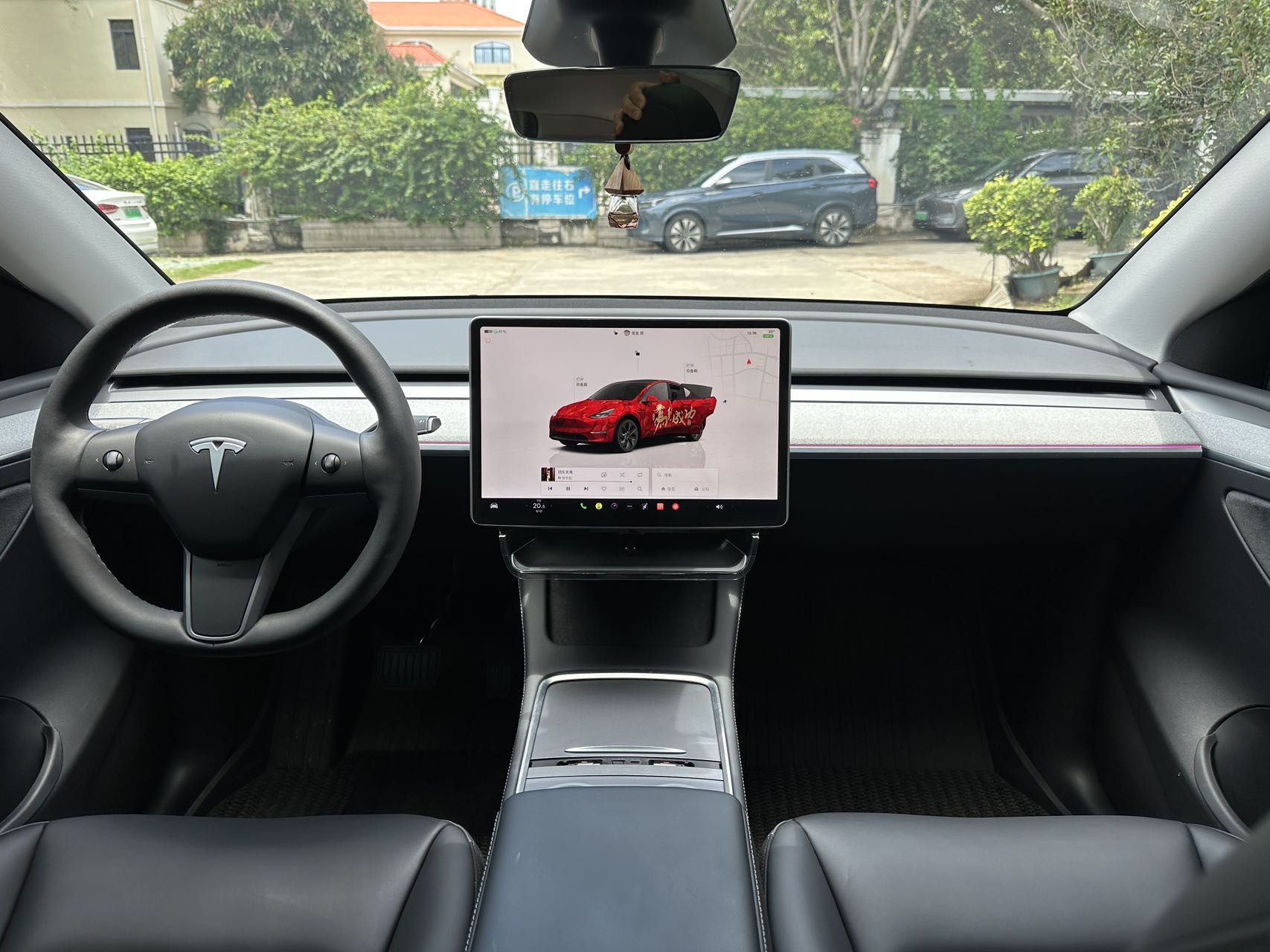 Tesla Model Y 2024 #6 Tesla Model Y 2024 car image #6