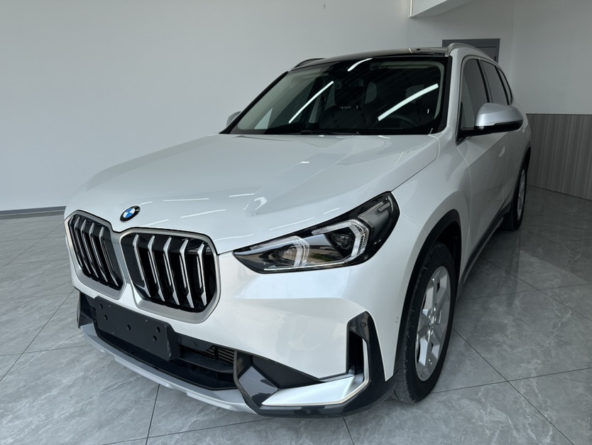 BMW X1 2023 BMW X1 2023 car image