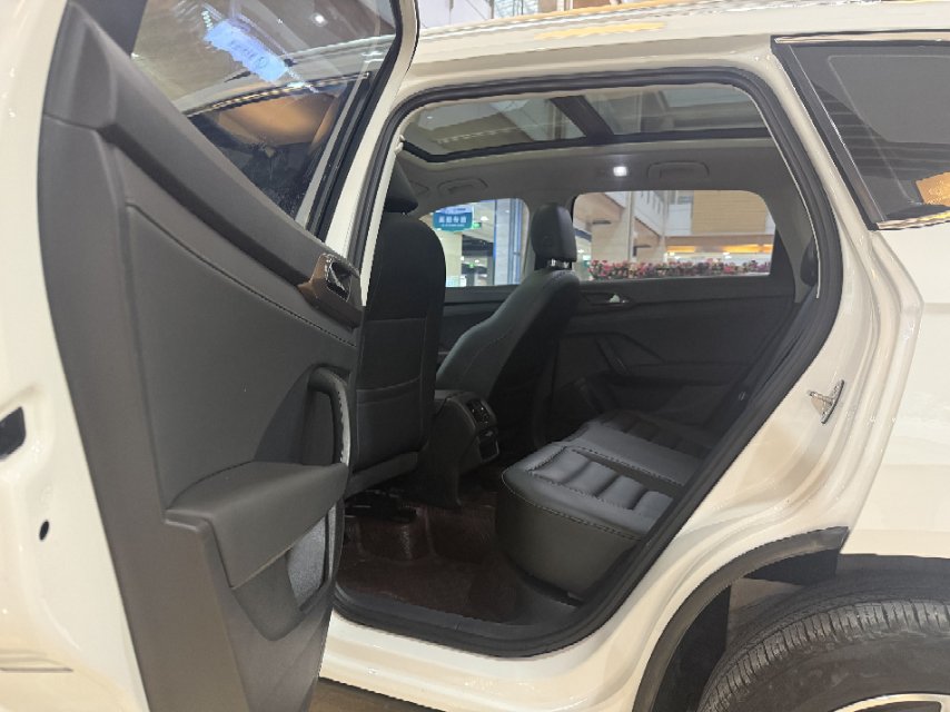 Volkswagen Tharu 2022 #6 Volkswagen Tharu 2022 car image #6