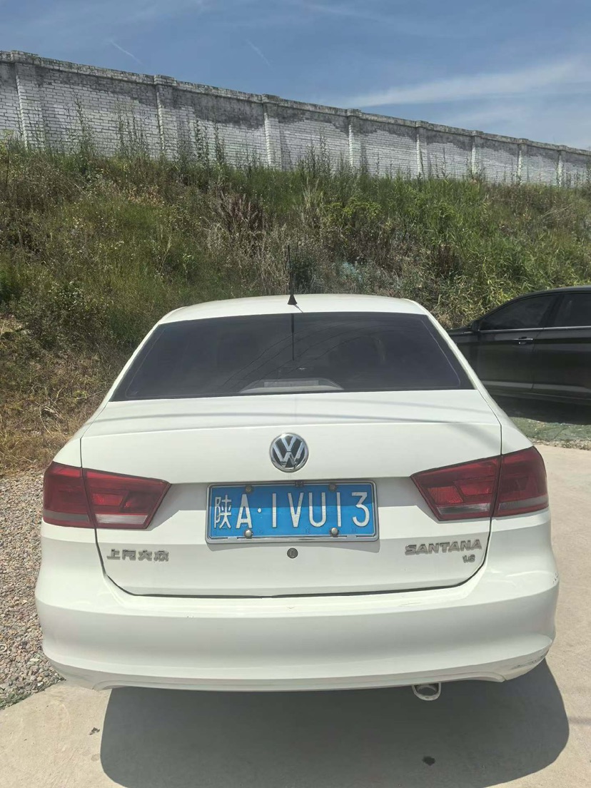 Volkswagen Santana 2015 car image #2