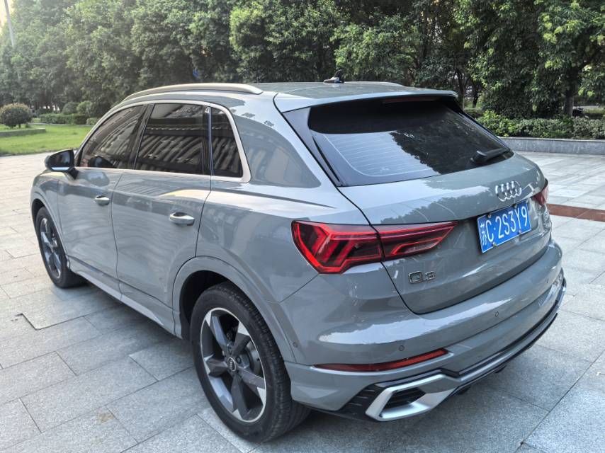 Audi Q3 2025 car image #6