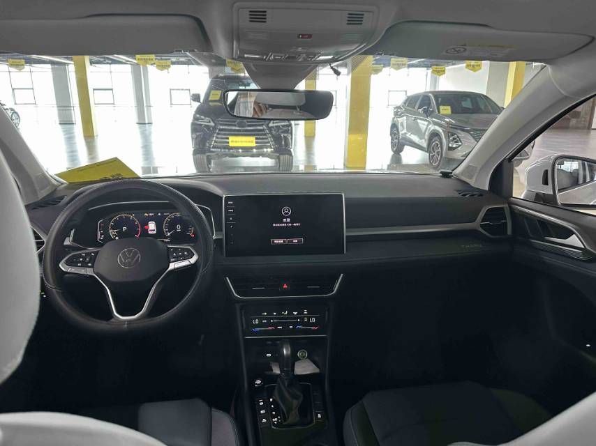 Volkswagen Tharu 2025 car image #4