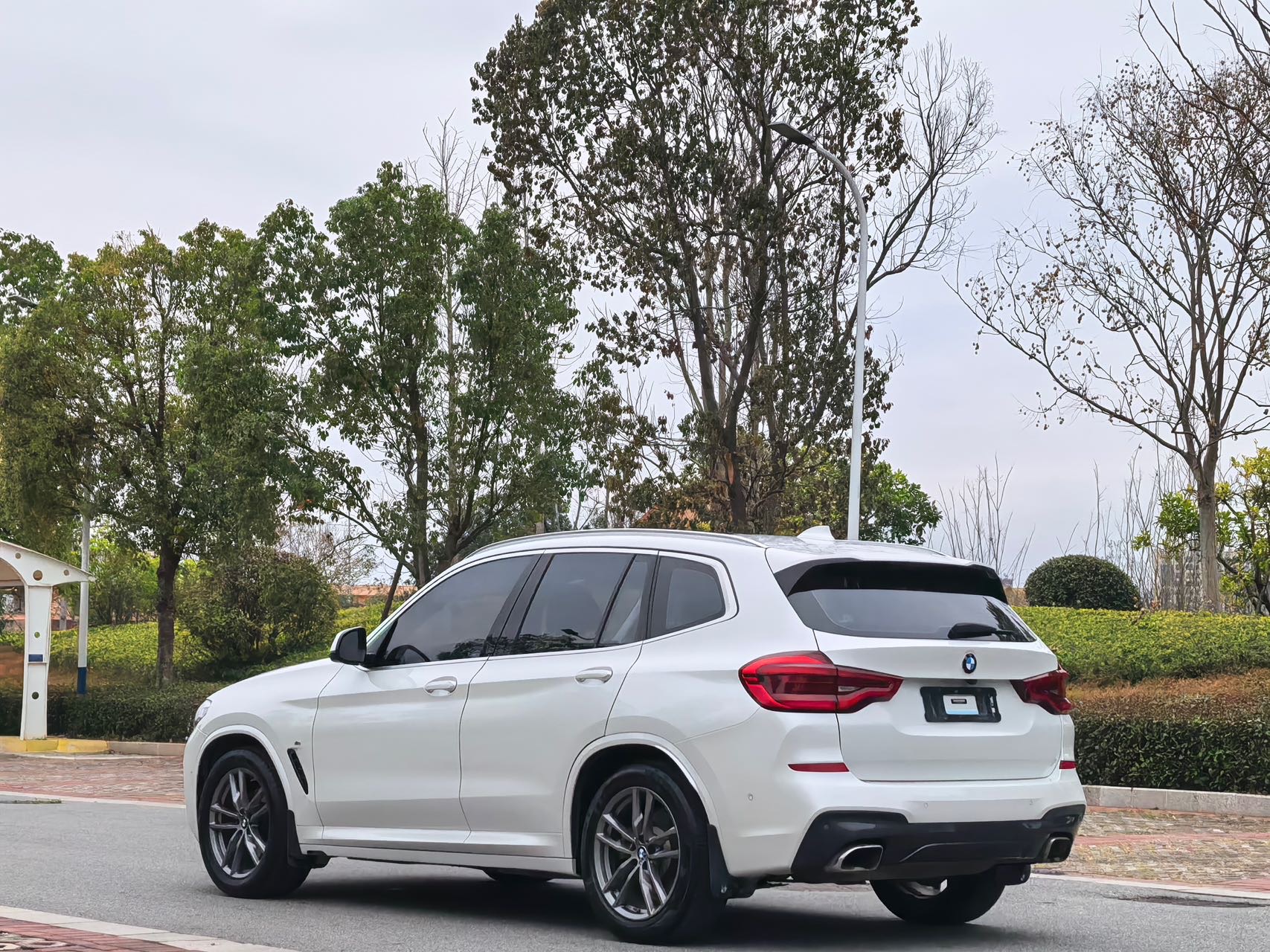 BMW X3 2019 car image #9