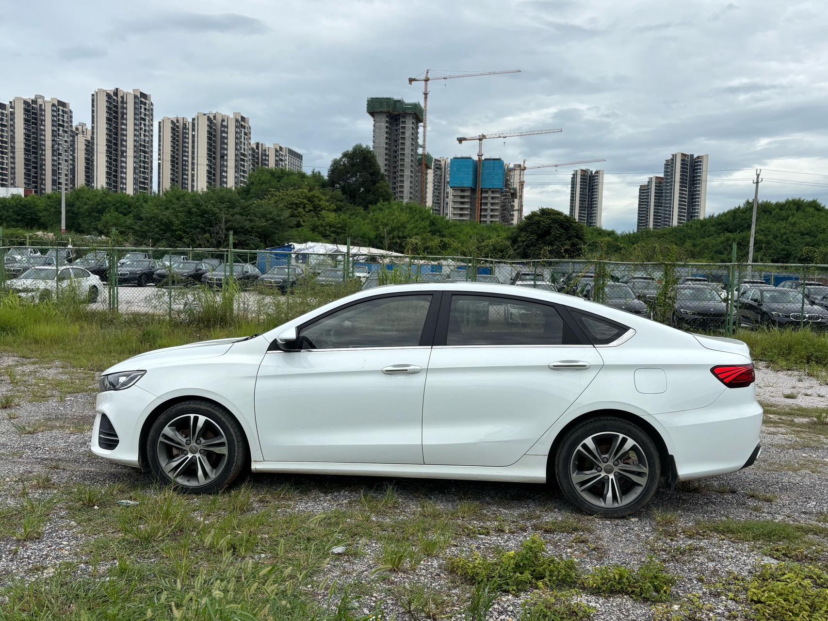 GEELY Binray 2019 #4 GEELY Binray 2019 car image #4