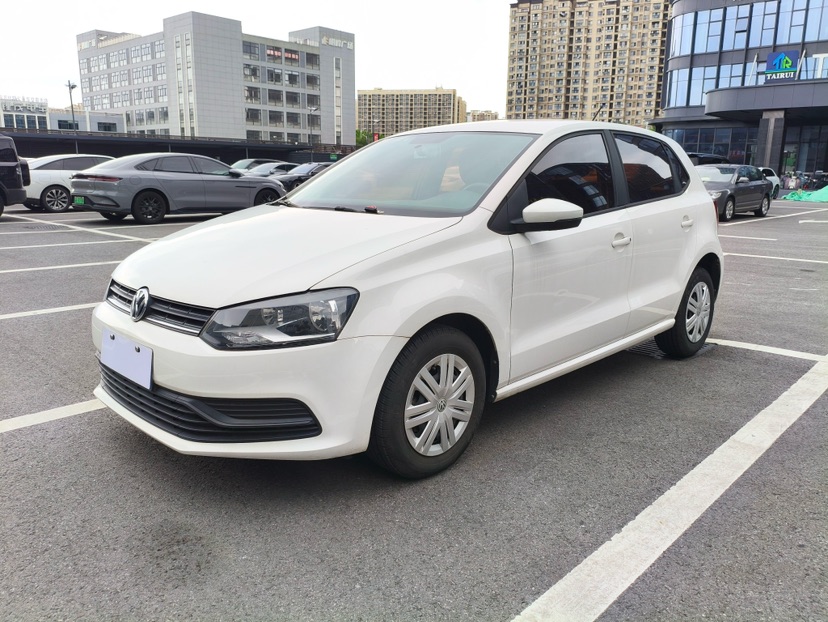 Volkswagen Polo 2018 car image 