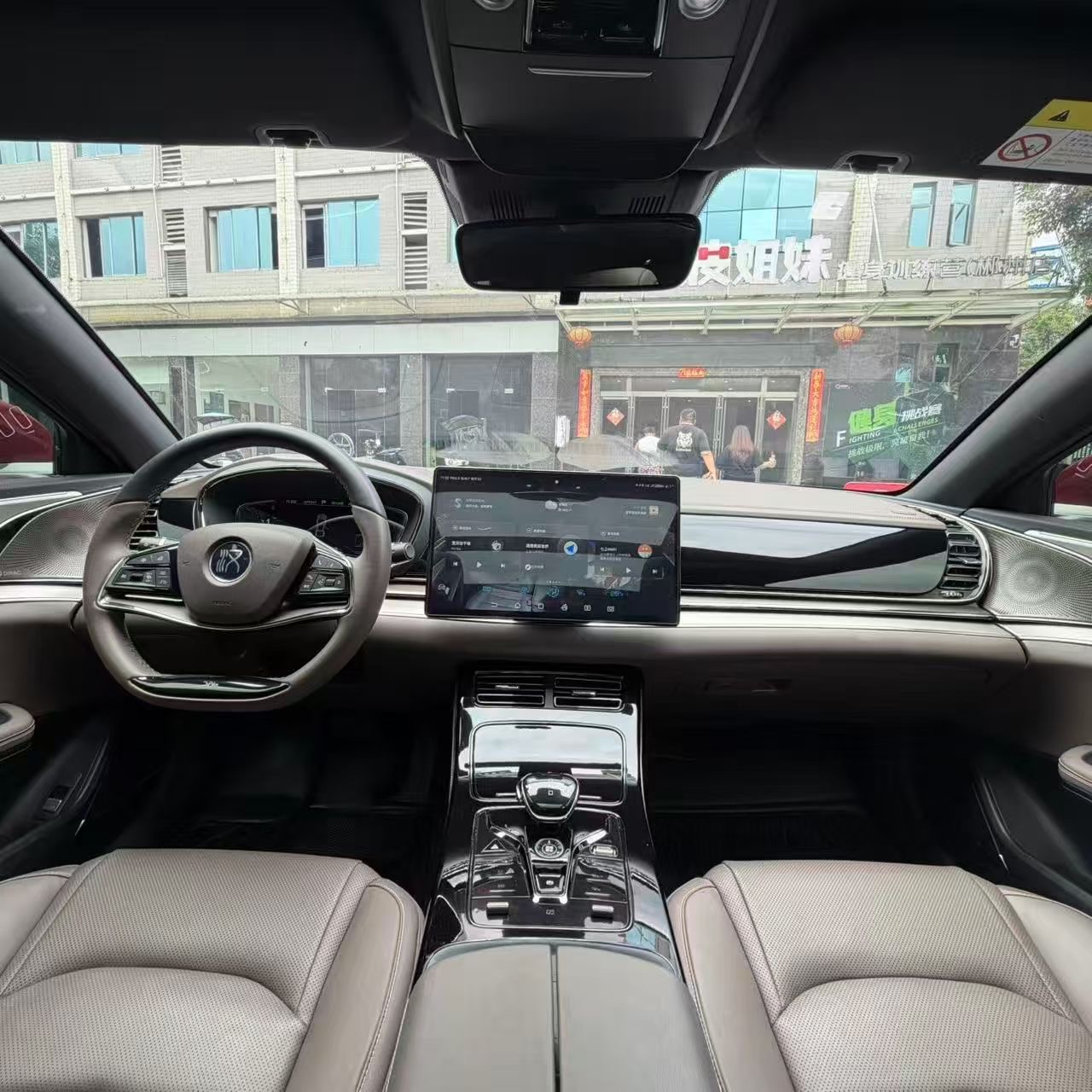 BYD Han 2022 car image #5