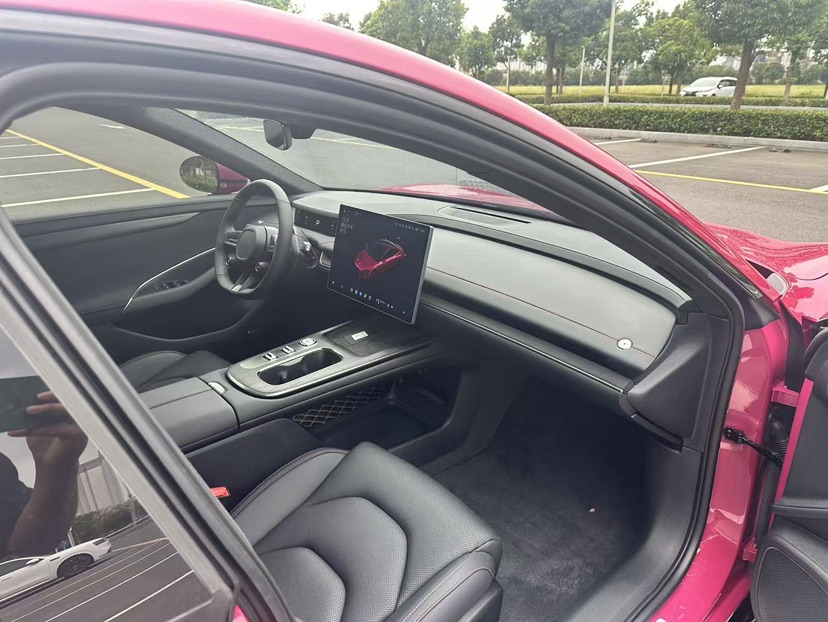 MI SU7 2025 car image #4