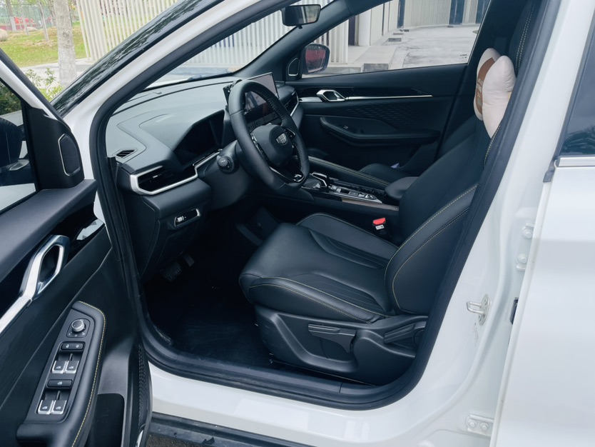 GEELY Coolray 2025 car image #4