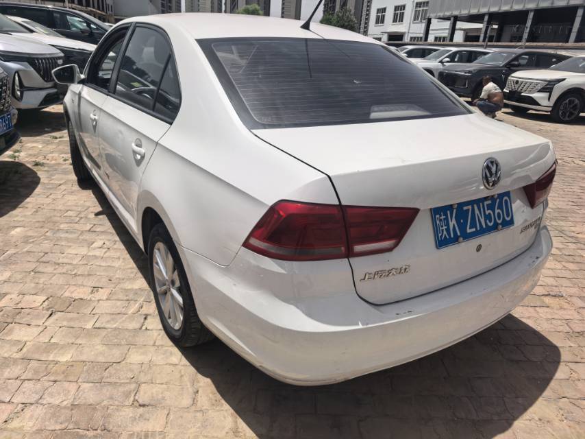 Volkswagen Santana 2017 car image #5