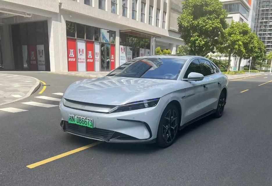 BYD Han 2025 car image 