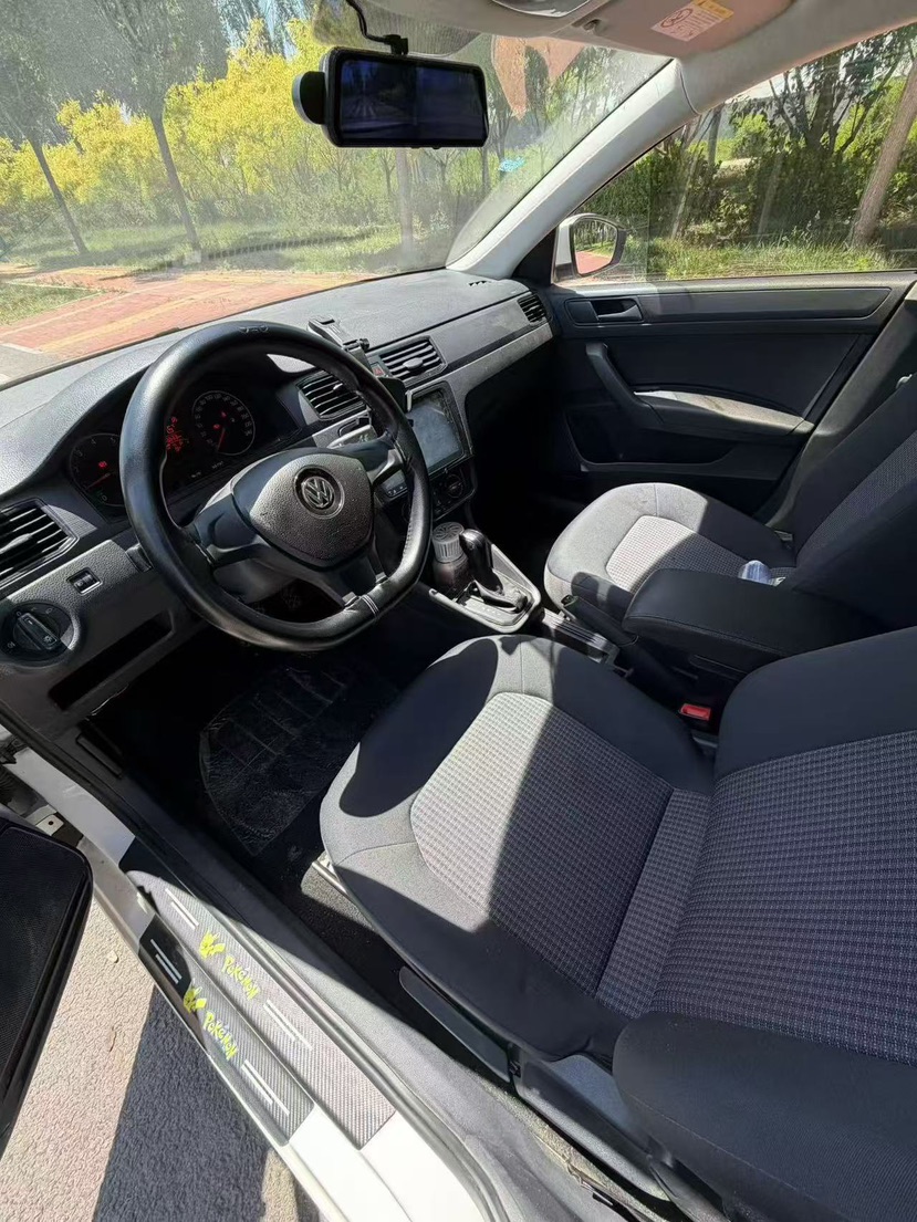 Volkswagen Santana 2018 car image #8