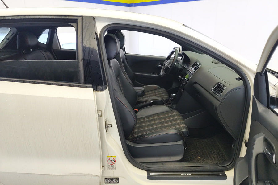 Volkswagen Polo 2014 #6 Volkswagen Polo 2014 car image #6