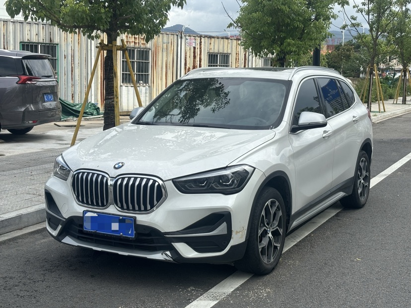 BMW X1 2022 BMW X1 2022 car image