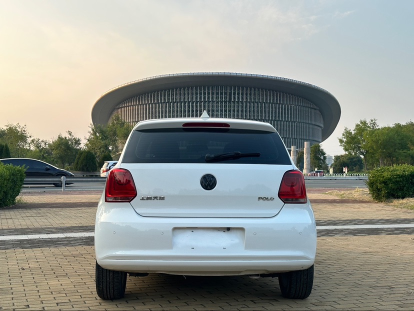 Volkswagen Polo 2013 car image #5