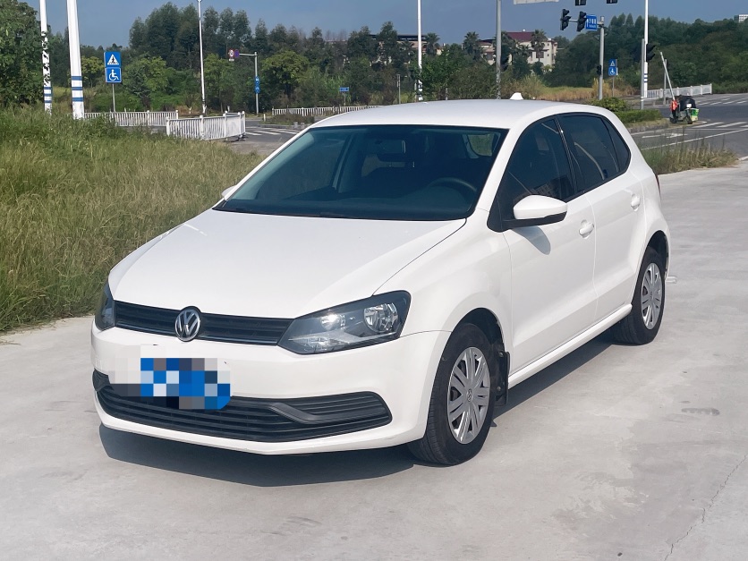 Volkswagen Polo 2016 car image 