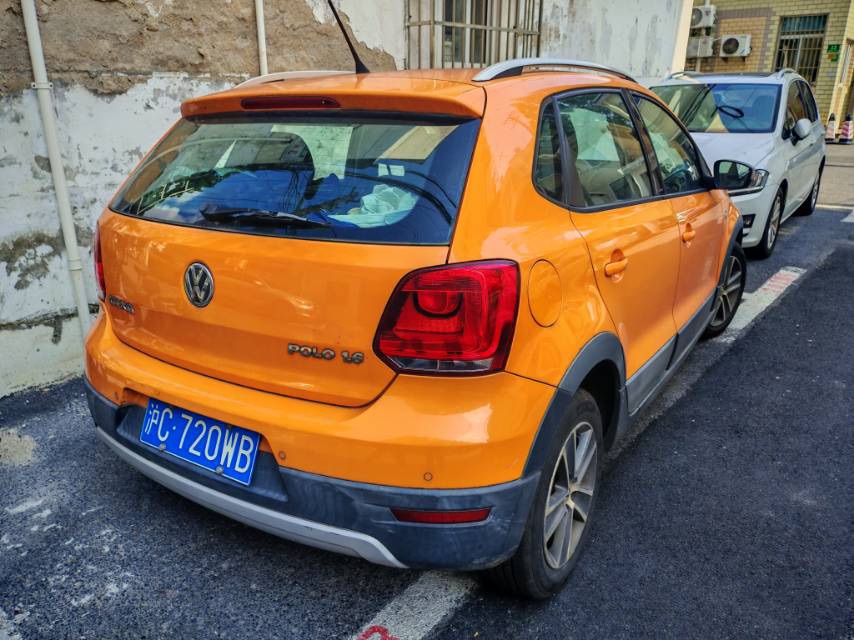 Volkswagen Polo 2013 car image #2