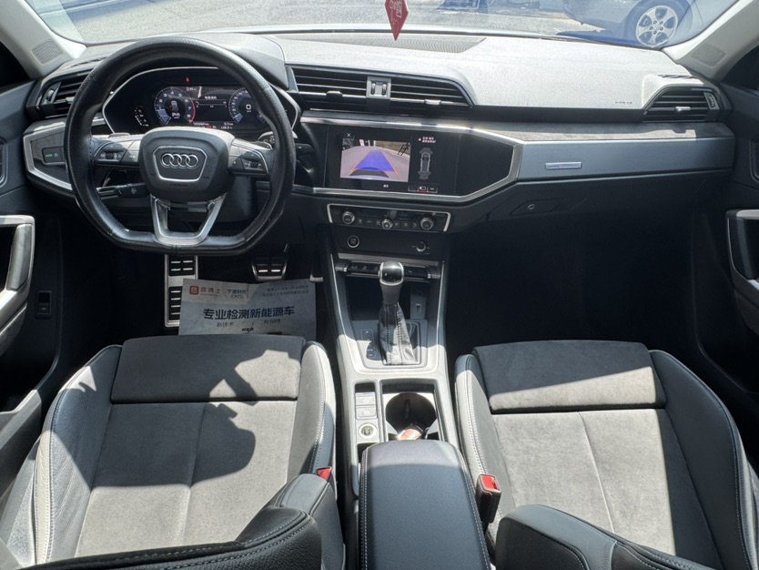 Audi Q3 2021 car image #5