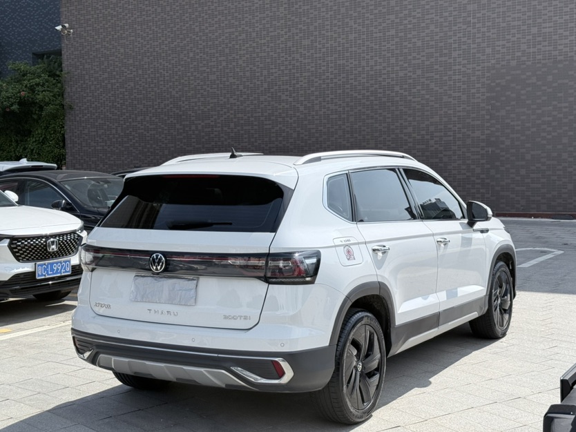 Volkswagen Tharu 2023 car image #9