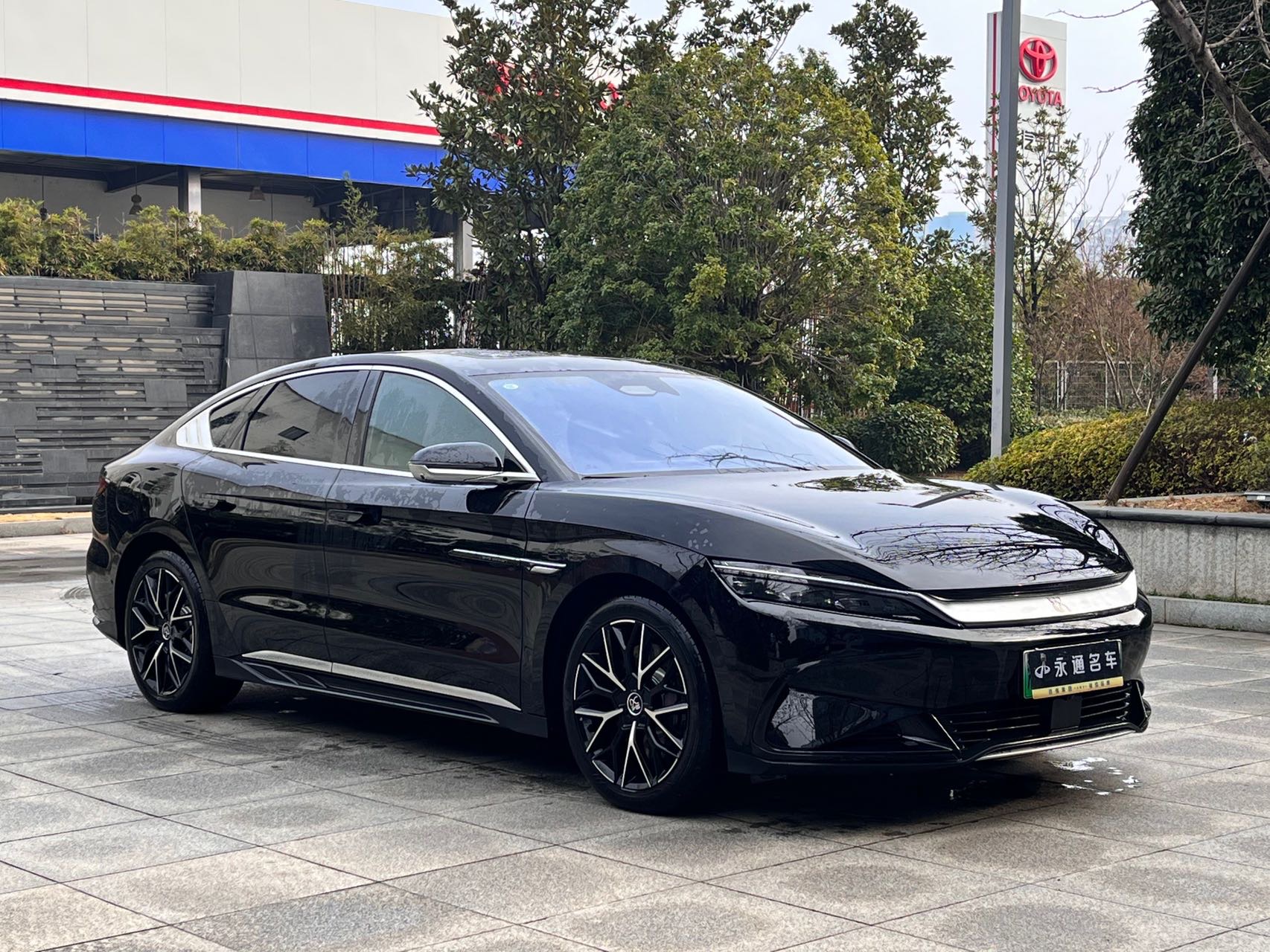 BYD Han 2024 car image #3