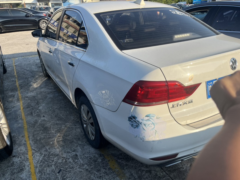 Volkswagen Santana 2017 car image #4