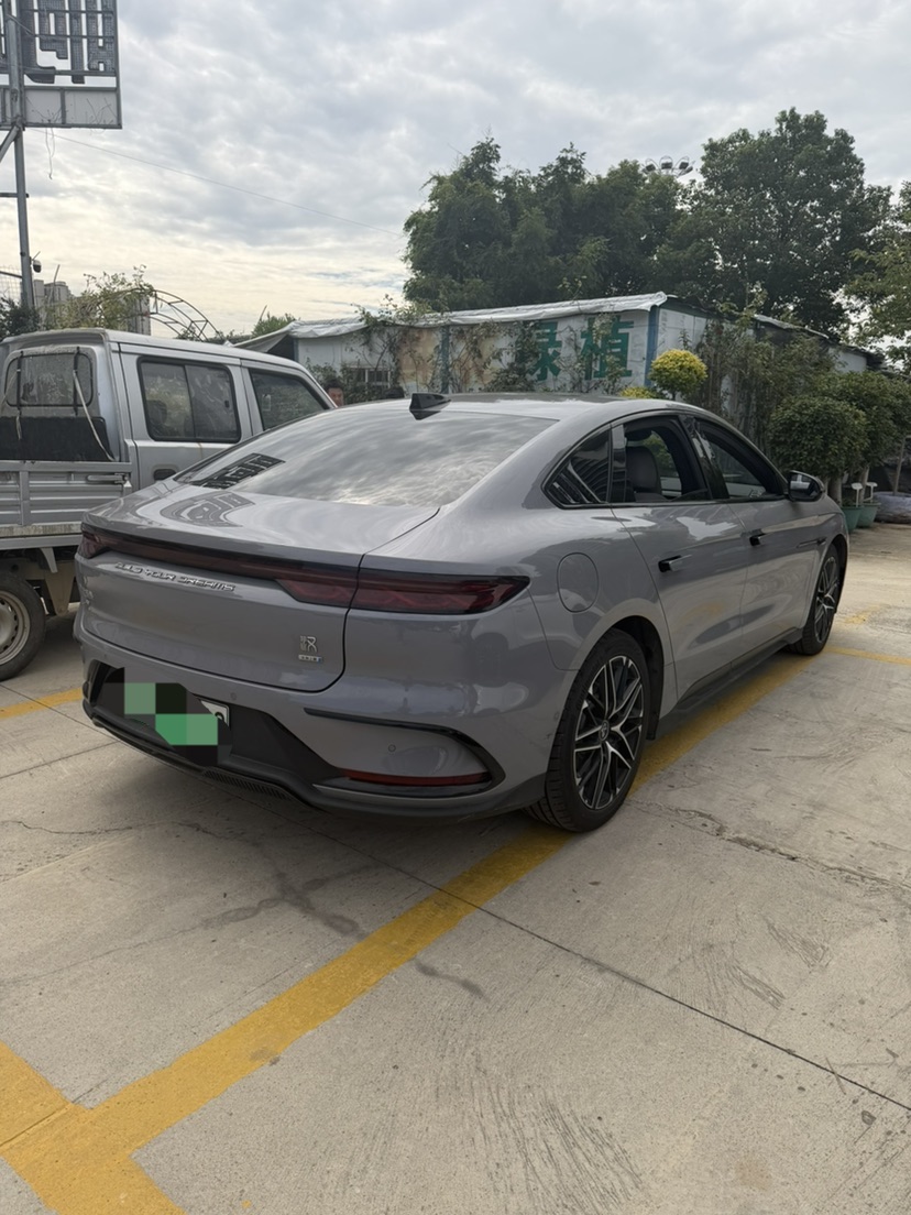 BYD Han 2025 #8 BYD Han 2025 car image #8
