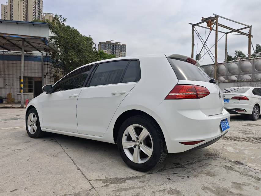 Volkswagen Golf 2016 car image #4