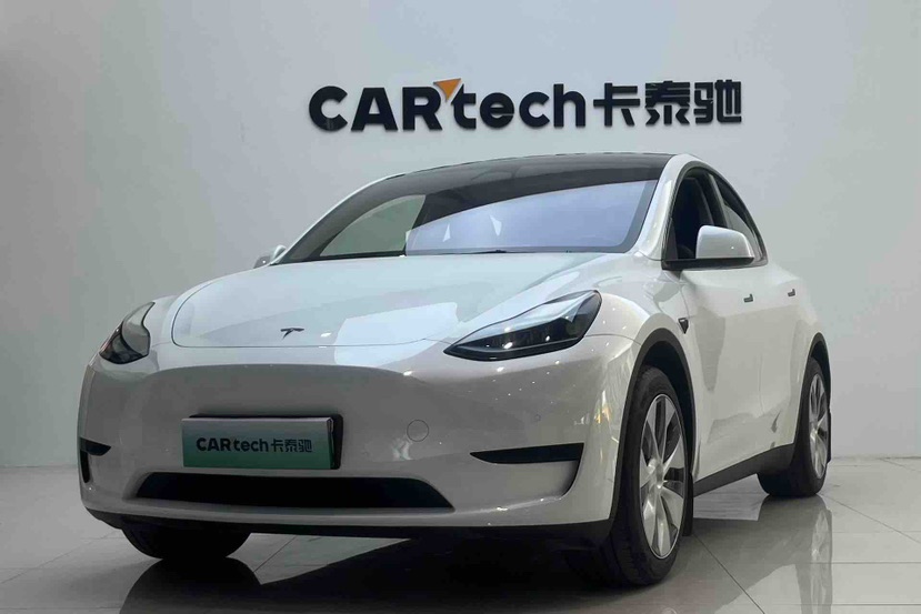 Tesla Model Y 2021 #4 Tesla Model Y 2021 car image #4